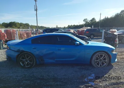 2015 Dodge Charger R/T z USA, uszkodzony, nr VIN 2C3CDXCT8FH773520